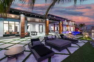 712 Lakeside Cir, North Palm Beach, FL 33408 - Photo 10