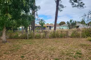 349 SE Fallon Dr, Port Saint Lucie, FL 34983 - Photo 26