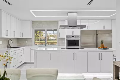 10603 Boca Woods Lane, Boca Raton, FL 33428 - Photo 18