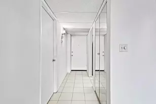 109 Royal Pk Dr, Fort Lauderdale, FL 33309 - Photo 6