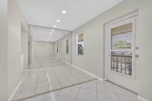 149 Hastings I, West Palm Beach, FL 33417 - Photo 4