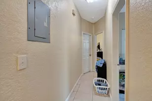 805 20th St, West Palm Beach, FL 33407 - Photo 18