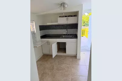 711 Fernwood Drive, West Palm Beach, FL 33405 - Photo 8