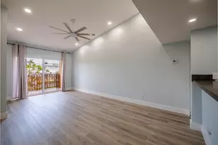 1020 Lake Shore Dr, Lake Park, FL 33403 - Photo 6