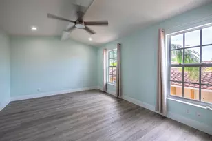 1020 Lake Shore Dr, Lake Park, FL 33403 - Photo 14