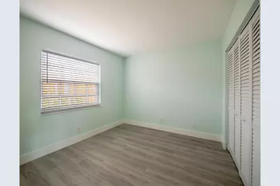 1020 Lake Shore Drive #202, Lake Park, FL 33403 - Photo 20