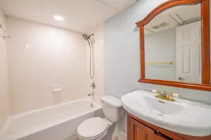 1020 Lake Shore Dr, Lake Park, FL 33403 - Photo 20