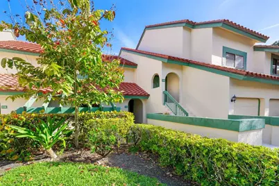 11 Lexington Lane E #C, Palm Beach Gardens, FL 33418 - Photo 2