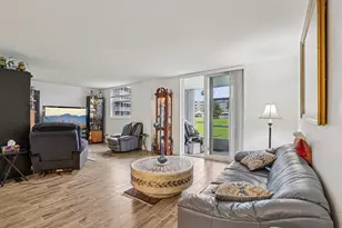 250 NW 67th St, Boca Raton, FL 33487 - Photo 6