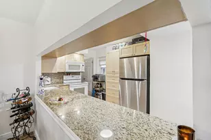 250 NW 67th St, Boca Raton, FL 33487 - Photo 12