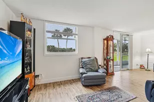 250 NW 67th St, Boca Raton, FL 33487 - Photo 32