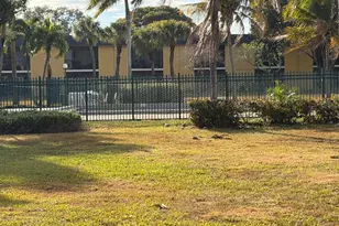 410 Meadows Cir, Boynton Beach, FL 33436 - Photo 14