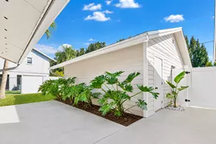 8074 SE River Ln, Stuart, FL 34997 - Photo 4