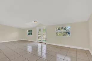 8074 SE River Ln, Stuart, FL 34997 - Photo 10