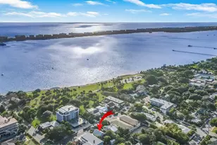 209 S Lakeside Dr, Lake Worth Beach, FL 33460 - Photo 2