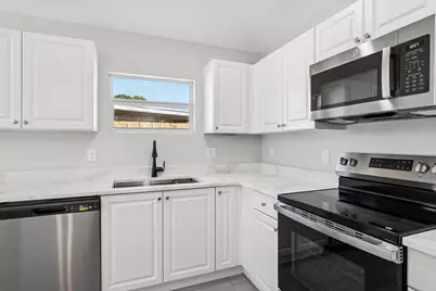 5232 SE 55th Terrace, Stuart, FL 34997 - Photo 6