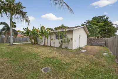 102 Meadowlark Drive, Royal Palm Beach, FL 33411 - Photo 38