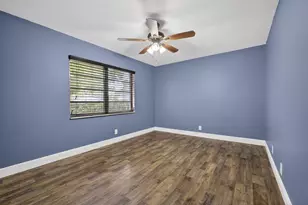 102 Meadowlark Dr, Royal Palm Beach, FL 33411 - Photo 24