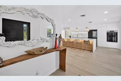876 NW 6th Avenue, Boca Raton, FL 33432 - Photo 8