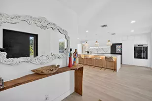 876 NW 6th Ave, Boca Raton, FL 33432 - Photo 8