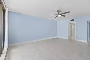 100 Lakeshore Dr, North Palm Beach, FL 33408 - Photo 10