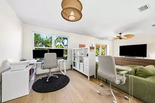 435 NE 35th St, Boca Raton, FL 33431 - Photo 14