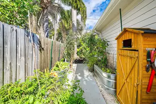 435 NE 35th St, Boca Raton, FL 33431 - Photo 42