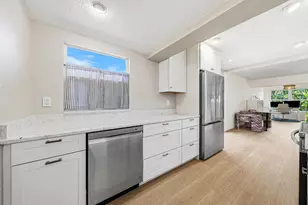 435 NE 35th St, Boca Raton, FL 33431 - Photo 20