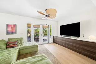 435 NE 35th St, Boca Raton, FL 33431 - Photo 12