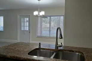 115 Lake Pine Cir, Greenacres, FL 33463 - Photo 10