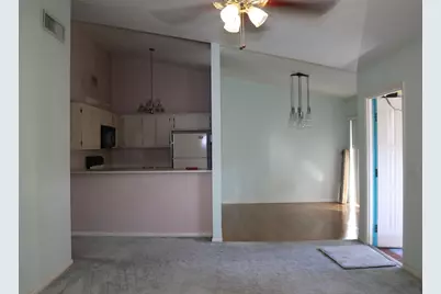 403 Springdale Circle, Palm Springs, FL 33461 - Photo 4