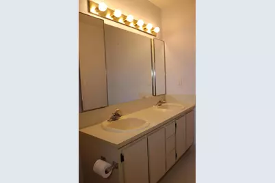 403 Springdale Circle, Lake Worth Beach, FL 33461 - Photo 38