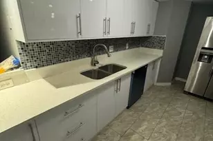 4167 N Haverhill Rd, West Palm Beach, FL 33417 - Photo 2