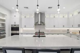 10200 SE Sandpine Ln, Hobe Sound, FL 33455 - Photo 2