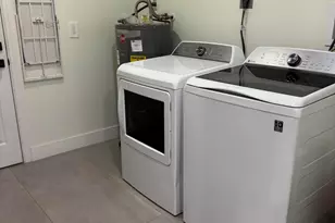 2314 Pinecrest Ct, West Palm Beach, FL 33415 - Photo 4