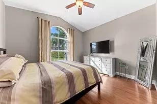 9724 Phipps Ln, Wellington, FL 33414 - Photo 10