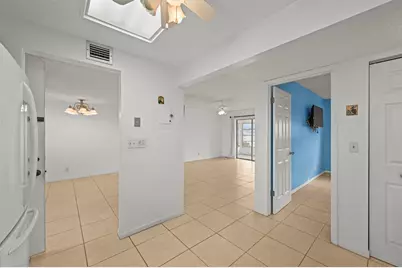 715 Lori Drive #307, Palm Springs, FL 33461 - Photo 10