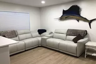 727 Hummingbird Way, North Palm Beach, FL 33408 - Photo 2