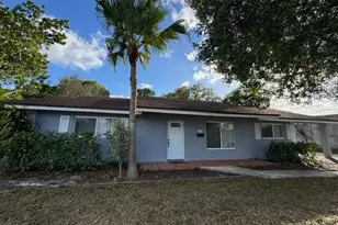 1632 NW 5th St, Boca Raton, FL 33486 - Photo 1