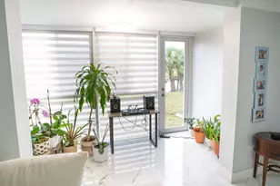 8285 Sunrise Lakes Blvd, Sunrise, FL 33322 - Photo 14