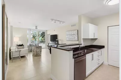 625 Casa Loma Boulevard #403, Boynton Beach, FL 33435 - Photo 6