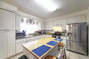 203 Melton Dr, Fort Pierce, FL 34982 - Photo 4