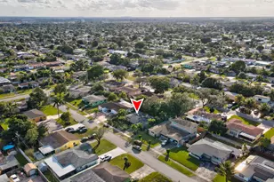 2400 Desoto Dr, Miramar, FL 33023 - Photo 36