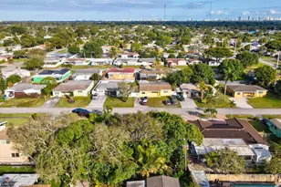 2400 Desoto Dr, Miramar, FL 33023 - Photo 32