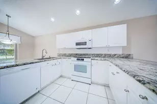 5540 Muirfield Village Cir, Lake Worth, FL 33463 - Photo 12