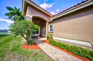 5540 Muirfield Village Cir, Lake Worth, FL 33463 - Photo 4