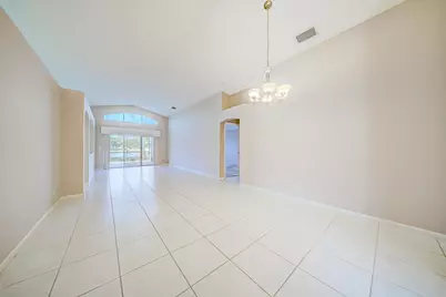 5540 Muirfield Village Circle, Lake Worth, FL 33463 - Photo 8