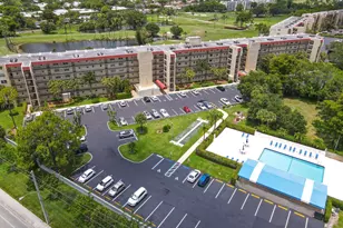 3951 Via Poinciana, Lake Worth, FL 33467 - Photo 22