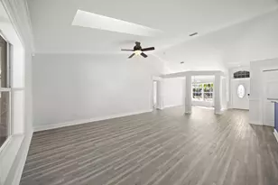 439 SE Nome Dr, Port Saint Lucie, FL 34984 - Photo 6