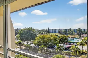 3590 Via Poinciana, Lake Worth, FL 33467 - Photo 16